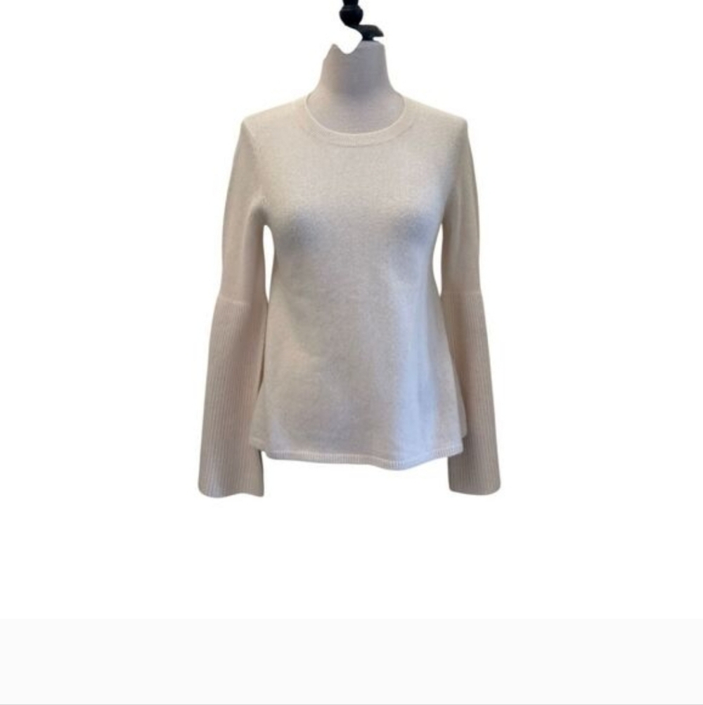 Antonio Melani Cream Knit Crewneck Cashmere Sweater